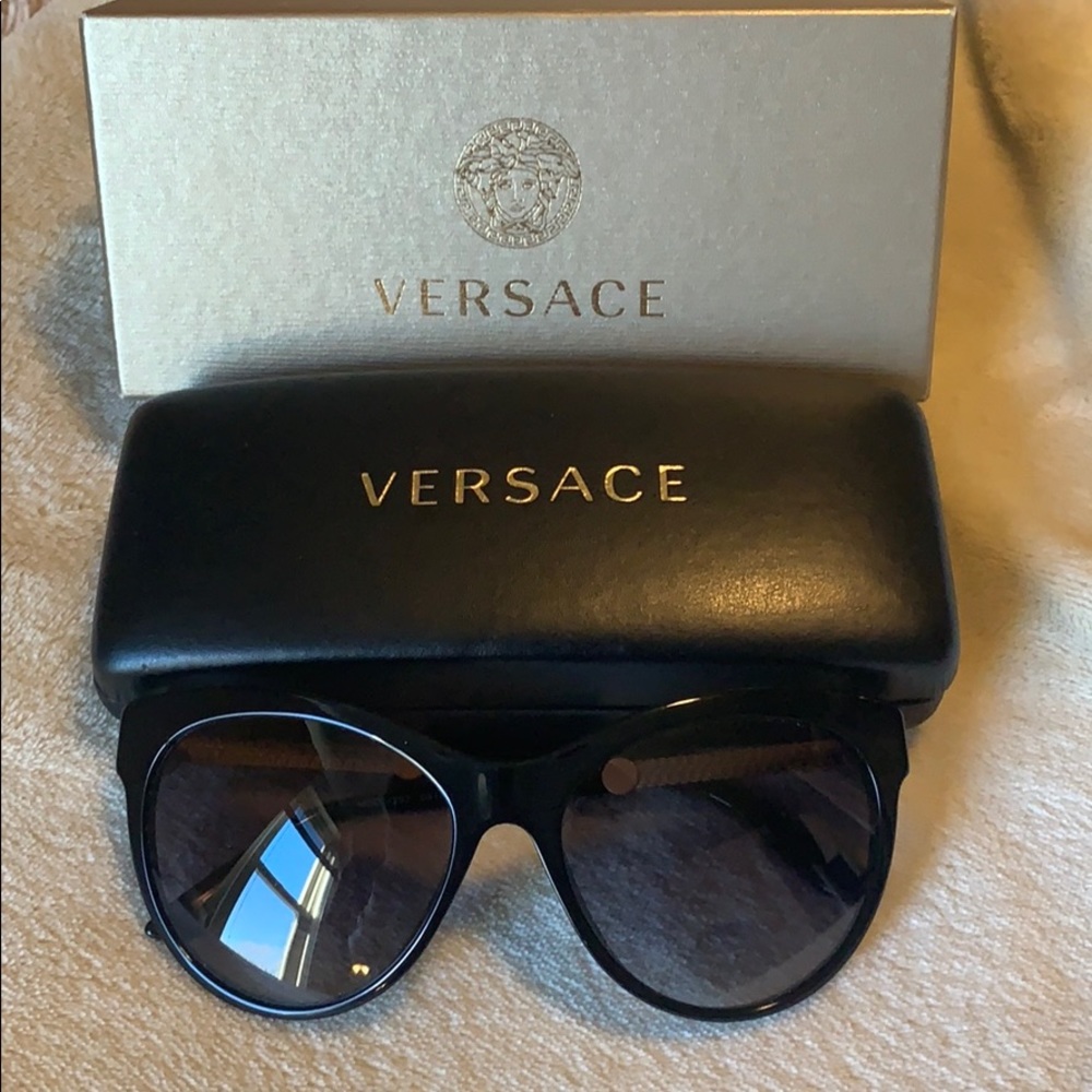 Versace Polarized Cat Eye Sunglasses
